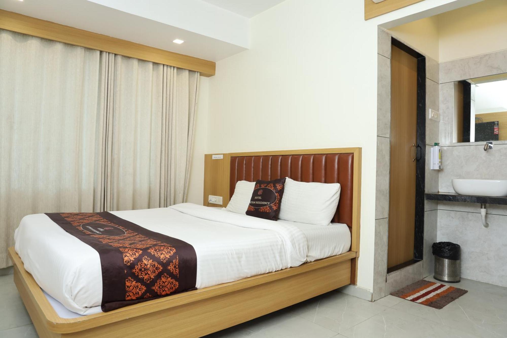 Hotel Satyam Residency Navi Mumbai Exterior photo